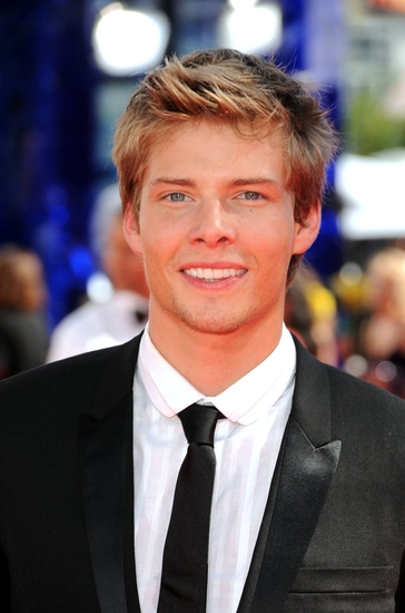 Hunter Parrish Photo