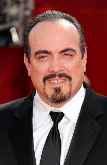 Photo Coverage: 2009 Emmy Awards - Arrivals - The Men Image