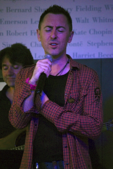 Photo Coverage: Alan Cumming Sings and Signs 'BLUE CAR' at Barnes & Noble 