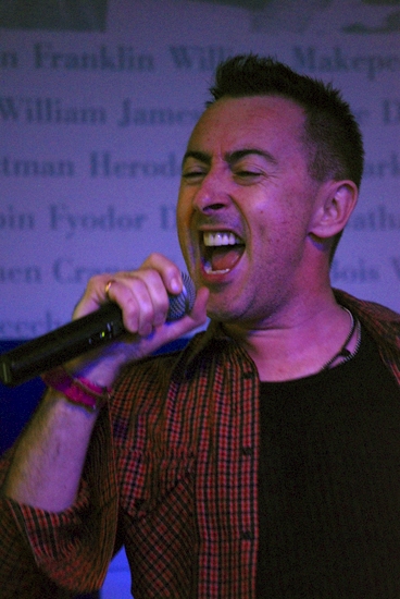 Photo Coverage: Alan Cumming Sings and Signs 'BLUE CAR' at Barnes & Noble Image