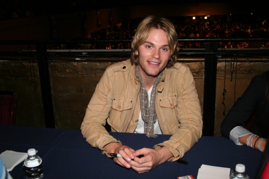 Photo Coverage: 23rd Annual Broadway Flea Market & Grand Auction - Celebrity Tables Image
