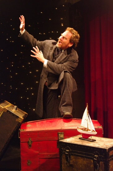 Photo Flash: SHIPWRECKED at the Phoenix Theatre Image