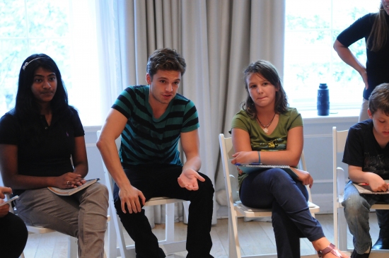 Photo Coverage: Gossip Girl's Sebastian Stan Visits Applause NYC Image