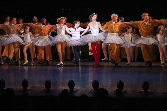 Photo Coverage: Tony Winner Kiril Kulish Bids Farewell to Broadway's BILLY ELLIOT Image
