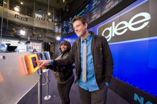 Photo Flash: GLEE Stars Amber Riley and Cory Monteith Ring the NASDAQ Closing Bell 