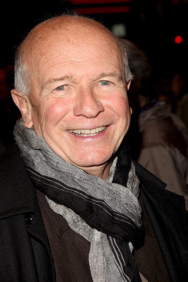 Photo Coverage: THE ROYAL FAMILY - Opening Night Arrivals Image