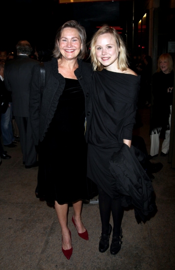 Photo Coverage: THE ROYAL FAMILY - Opening Night Arrivals Image