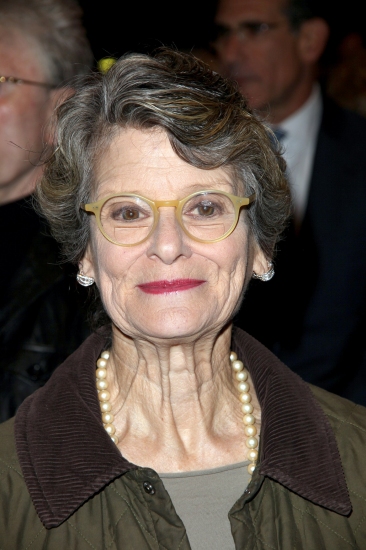 Photo Coverage: THE ROYAL FAMILY - Opening Night Arrivals Image