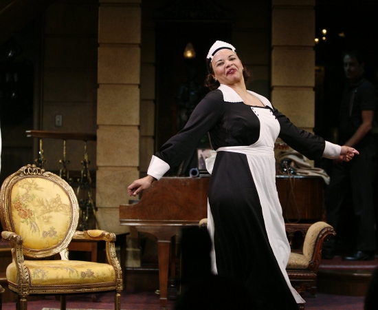 Photo Coverage: THE ROYAL FAMILY - Curtain Call Image