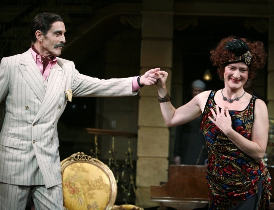 Photo Coverage: THE ROYAL FAMILY - Curtain Call Image