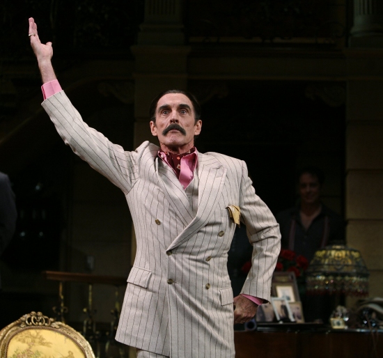 Photo Coverage: THE ROYAL FAMILY - Curtain Call Image