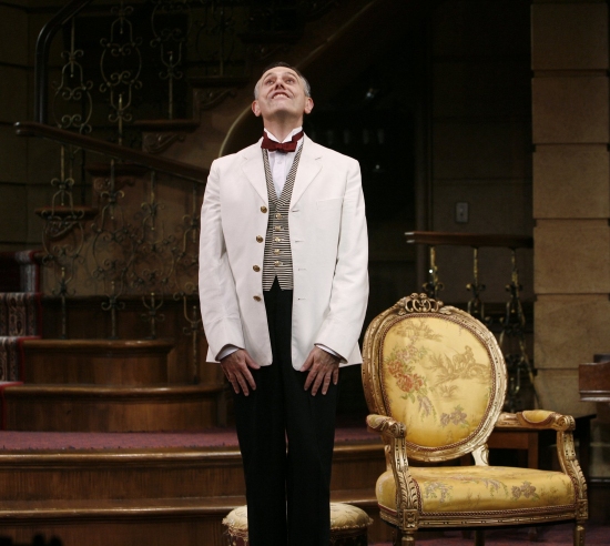 Photo Coverage: THE ROYAL FAMILY - Curtain Call Image