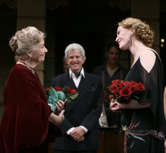 Photo Coverage: THE ROYAL FAMILY - Curtain Call Image