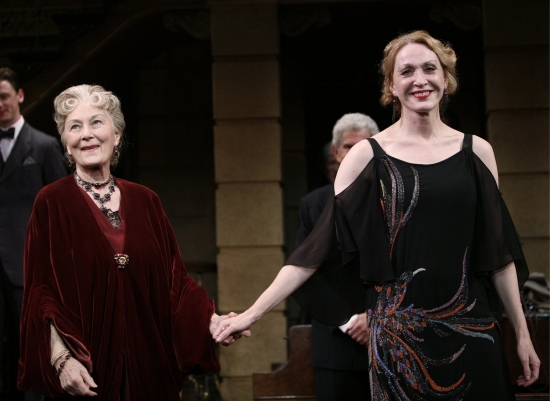 Photo Coverage: THE ROYAL FAMILY - Curtain Call Image