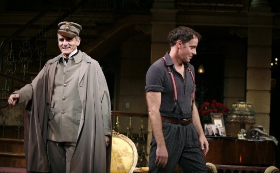 Photo Coverage: THE ROYAL FAMILY - Curtain Call Image