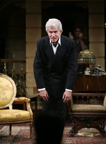 Photo Coverage: THE ROYAL FAMILY - Curtain Call Image