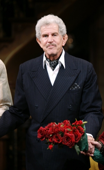 Photo Coverage: THE ROYAL FAMILY - Curtain Call Image
