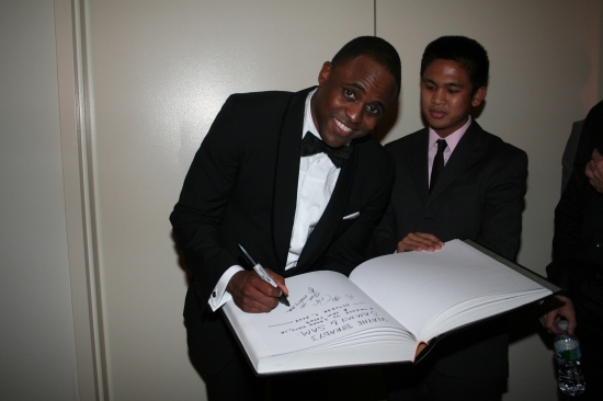 Photo Coverage: Wayne Brady Performs with The New York Pops Image