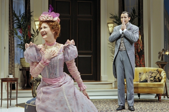 Photo Flash: THE IMPORTANCE OF BEING EARNEST Image