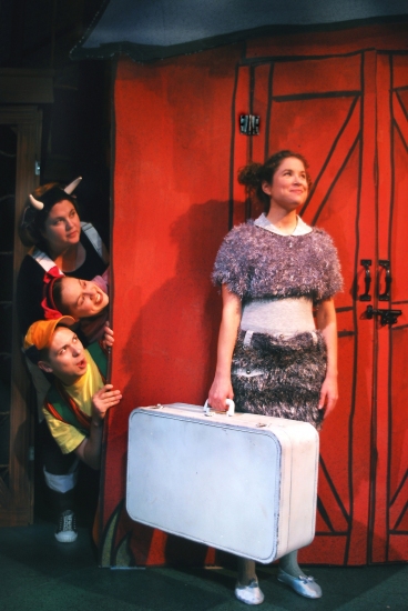 Photo Flash: Lifeline Theatre KidSeries' DOOBY DOOBY MOO Image