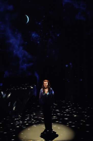 Photo Flash: Maureen McGovern stars in LONG AND WINDING ROAD Image