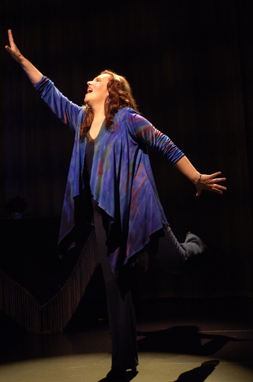 Photo Flash: Maureen McGovern stars in LONG AND WINDING ROAD Image