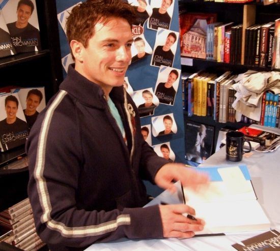 Photo Flash: U.K.'s John Barrowman Promotes New Autobiography, 'I Am What I Am' Image