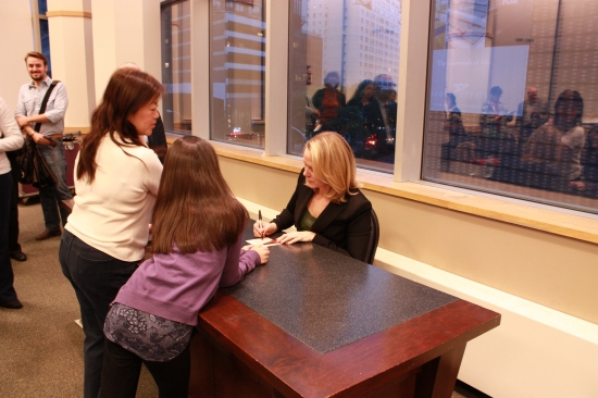 Photo Flash: Rebecca Luker Celebrates GREENWICH TIME at Barnes & Noble Image