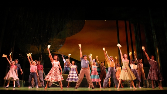 Photo Flash: FINIAN'S RAINBOW 'Shines' at Broadway's St. James Theatre Image