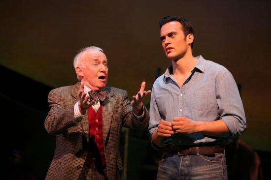 Photo Flash: FINIAN'S RAINBOW 'Shines' at Broadway's St. James Theatre Image