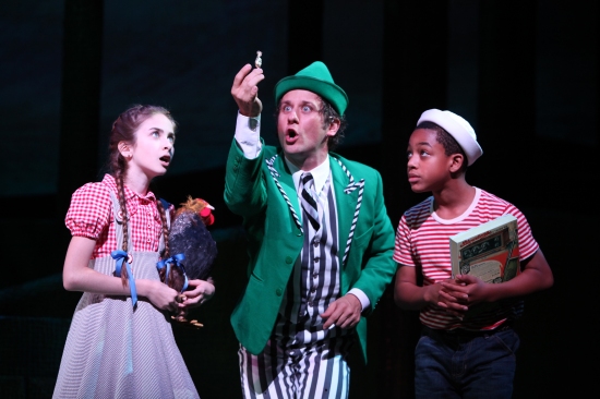 Photo Flash: FINIAN'S RAINBOW 'Shines' at Broadway's St. James Theatre Image