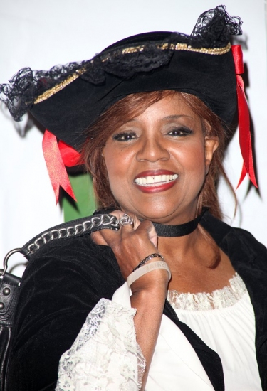 Photo Coverage: Bette Midler's HULAWEEN 2009 Benefit Image