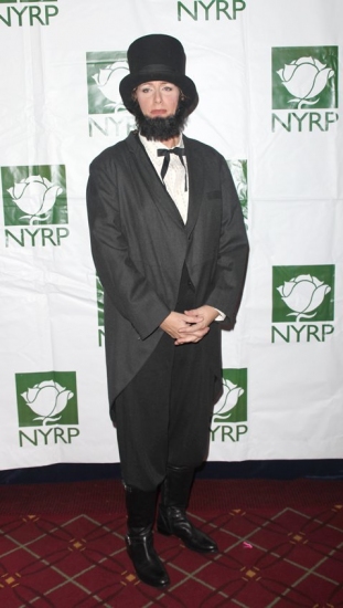 Photo Coverage: Bette Midler's HULAWEEN 2009 Benefit Image