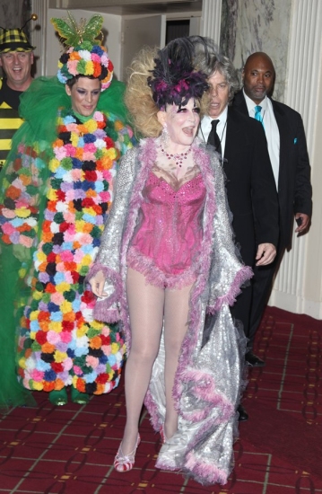 Photo Coverage: Bette Midler's HULAWEEN 2009 Benefit Image
