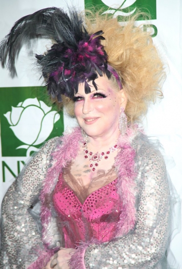 Photo Coverage: Bette Midler's HULAWEEN 2009 Benefit Image