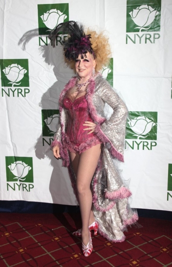 Photo Coverage: Bette Midler's HULAWEEN 2009 Benefit Image