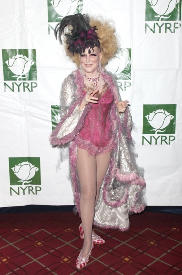 Photo Coverage: Bette Midler's HULAWEEN 2009 Benefit Image