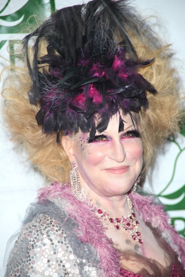Photo Coverage: Bette Midler's HULAWEEN 2009 Benefit Image