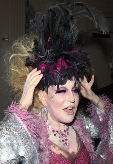 Photo Coverage: Bette Midler's HULAWEEN 2009 Benefit Image