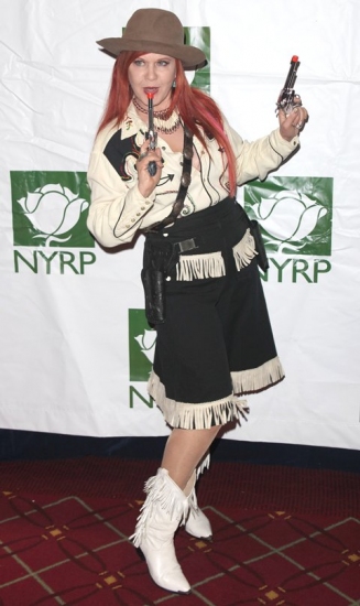 Photo Coverage: Bette Midler's HULAWEEN 2009 Benefit Image