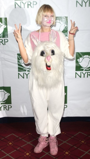 Photo Coverage: Bette Midler's HULAWEEN 2009 Benefit Image
