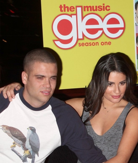 Photo Coverage: The Cast of Fox's GLEE Celebrate CD Release at Borders Columbus Circle Image