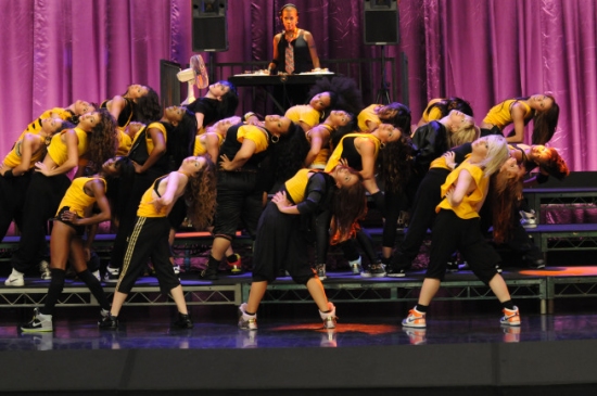 Photo Flash: Eve Guests on GLEE - Episode Sneak Peek! Image