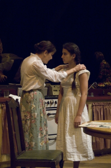 Photo Flash: Bay Street Theatre's THE DIARY OF ANNE FRANK Image