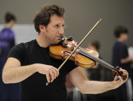 Photo Flash: Goodman Theatre's A CHRISTMAS CAROL In Rehearsal Image