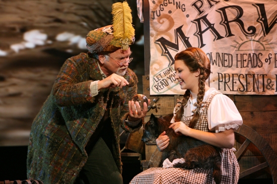 Photo Flash: THE WIZARD OF OZ National Tour Hits the Lyric Opera House! Image
