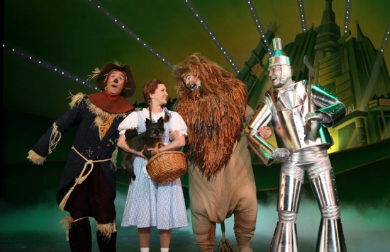 Photo Flash: THE WIZARD OF OZ National Tour Hits the Lyric Opera House! Image