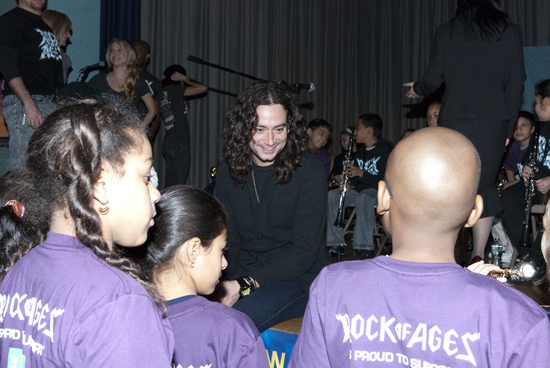 Photo Coverage: ROCK OF AGES and VH1 Save The Music Visit PS/IS 111  Image