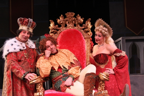 Photo Flash: KNIGHT BEFORE CHRISTMAS at Downtown Cabaret Theatre Image