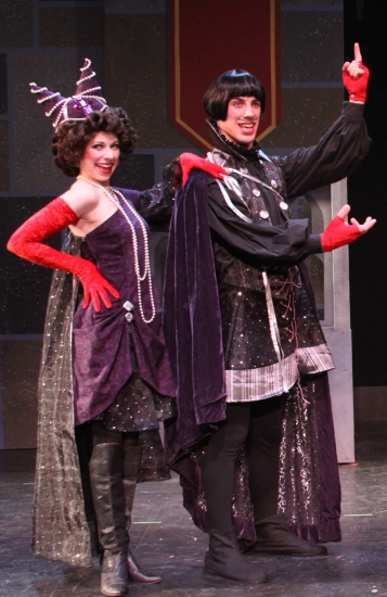 Photo Flash: KNIGHT BEFORE CHRISTMAS at Downtown Cabaret Theatre Image